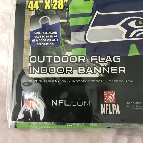 Authentic NFL Player Seattle Seahawks Russell Wilson #3 Oversized Flag 44"x 28" - Picture 9 of 10